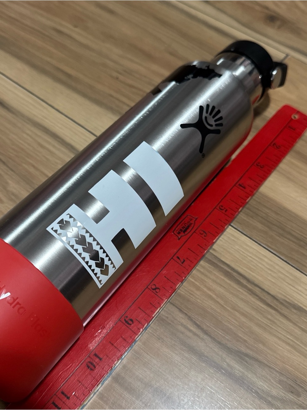 Hydro Flask 24oz Limited Edition Hawaiian Pearl City HI Red Rubber Boot HI Surf